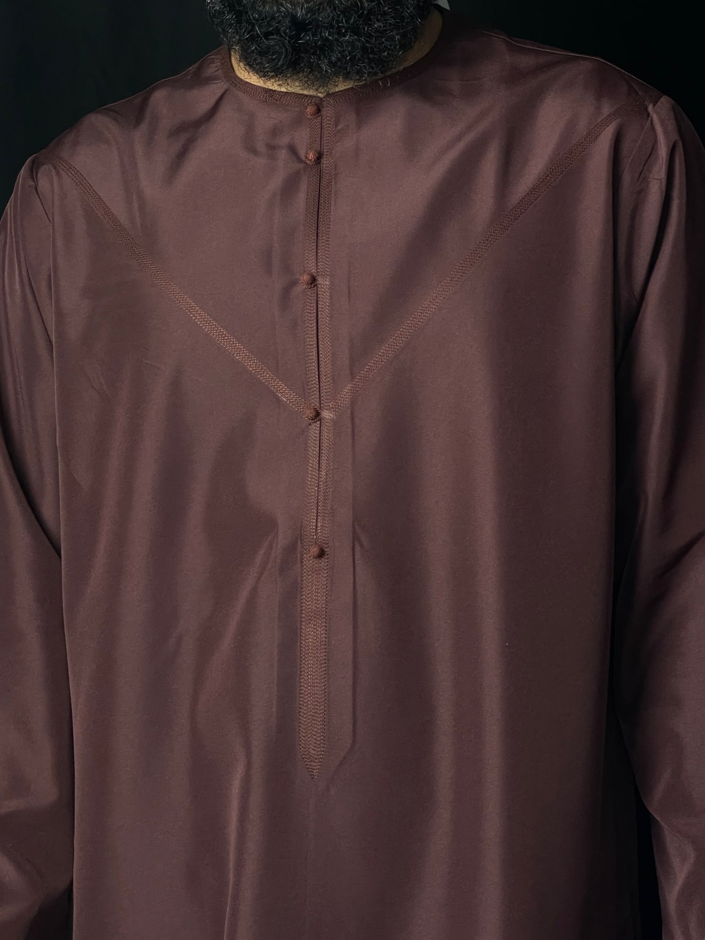 The maroon emirati