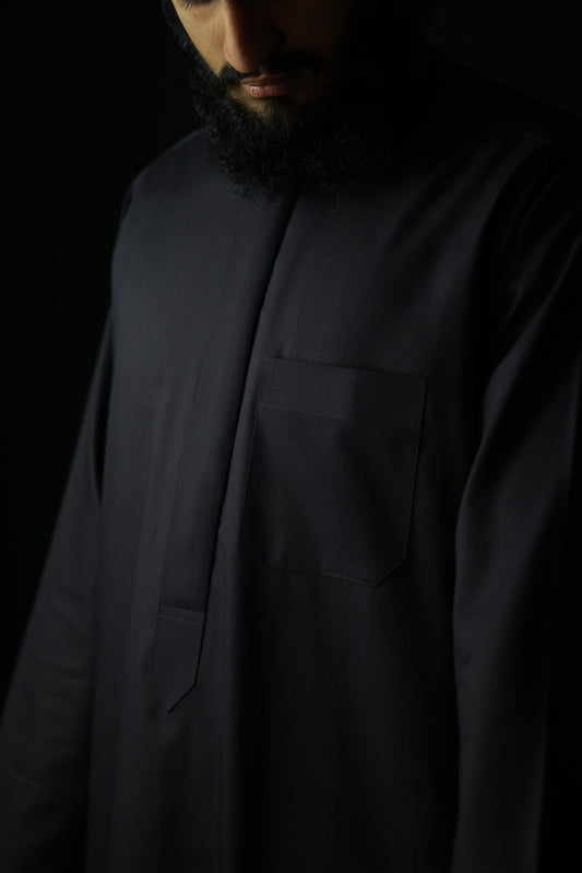 Black collared thobe